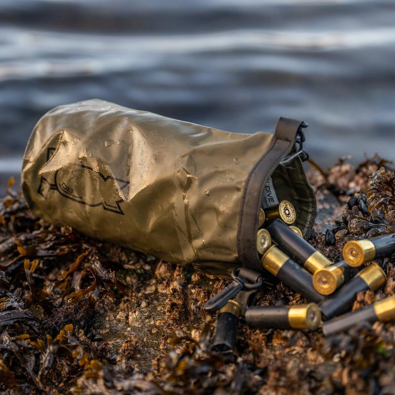 💧 Compact Waterproof Shell Pouch: Tidy & Travel-Ready 🧳